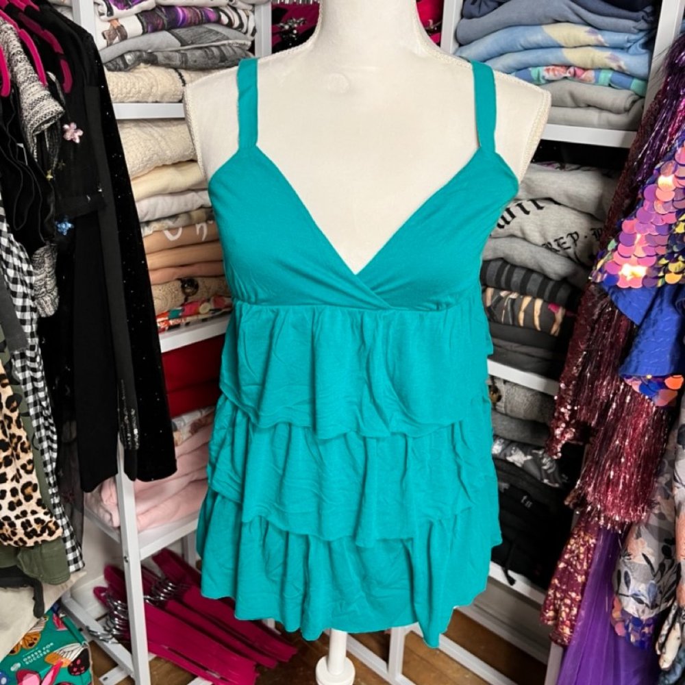 TIERED GREEN TANK TOP
